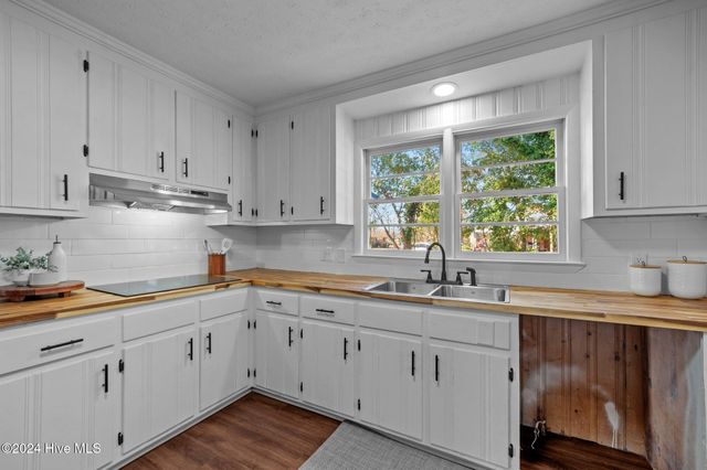 105 Woodrose Avenue, Goldsboro, NC 27534