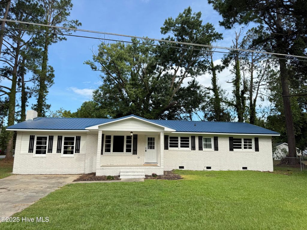 105 Woodrose Avenue, Goldsboro, NC 27534