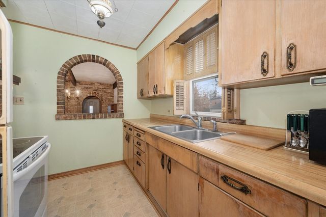 2618 Hawthorne Street, Franklin Park, IL 60131