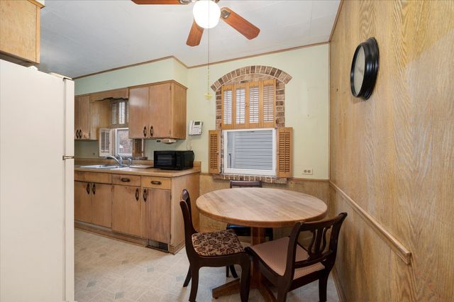 2618 Hawthorne Street, Franklin Park, IL 60131