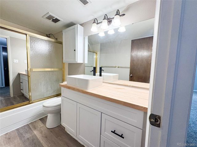 8870 W Jewell Ave 11, Lakewood, CO 80232