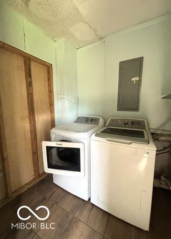 213 N Posey Street, Windfall, IN 46076