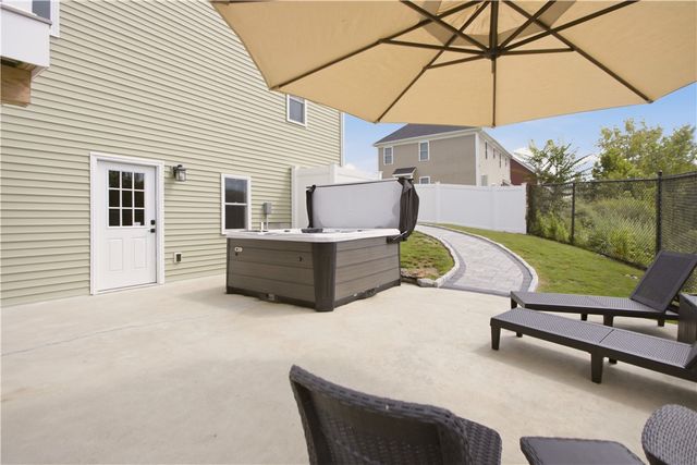 459 Louise Street, Woonsocket, RI 02895