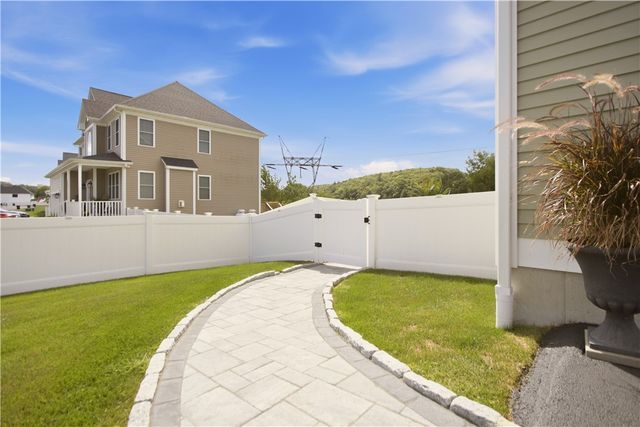 459 Louise Street, Woonsocket, RI 02895
