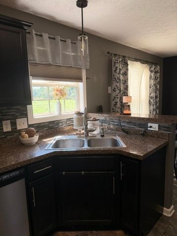 1312 Morstead Dr, Clarksville, TN 37042