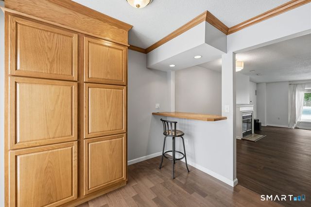 16 Seymour Road 2H, East Granby, CT 06026