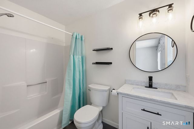 16 Seymour Road 2H, East Granby, CT 06026