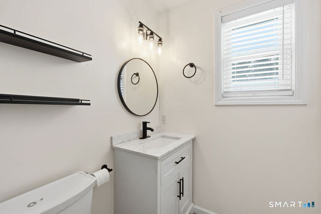 16 Seymour Road 2H, East Granby, CT 06026