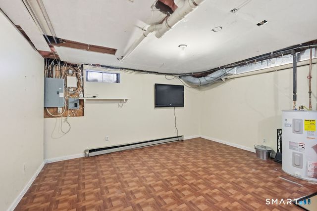 16 Seymour Road 2H, East Granby, CT 06026