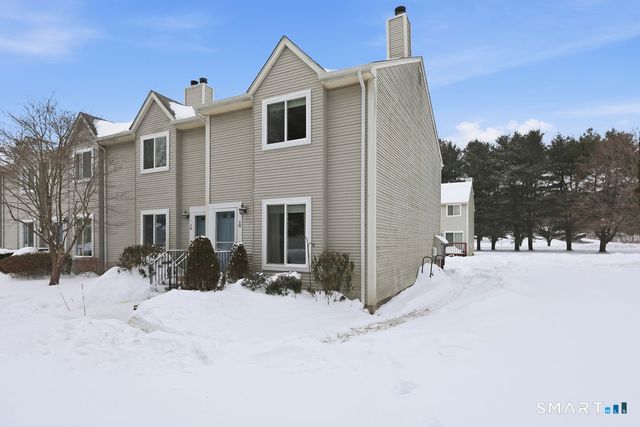 16 Seymour Road 2H, East Granby, CT 06026