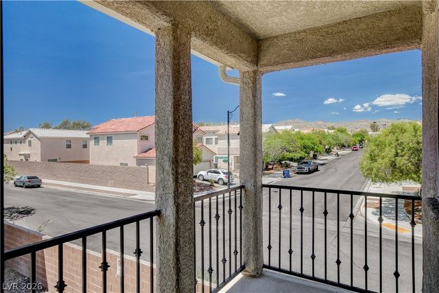 8940 Jaquita Avenue, Las Vegas, NV 89149
