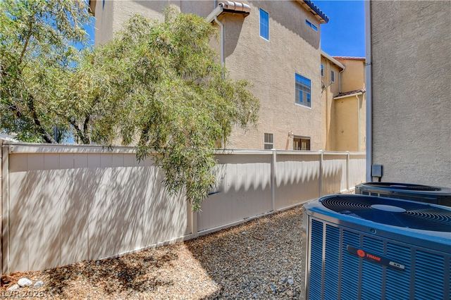 8940 Jaquita Avenue, Las Vegas, NV 89149