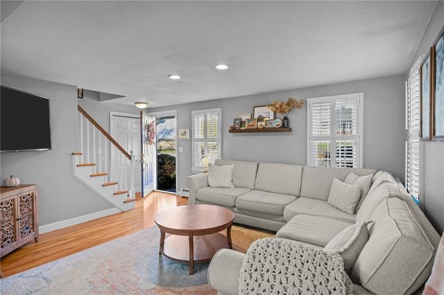 38 Angela Avenue, Cranston, RI 02921