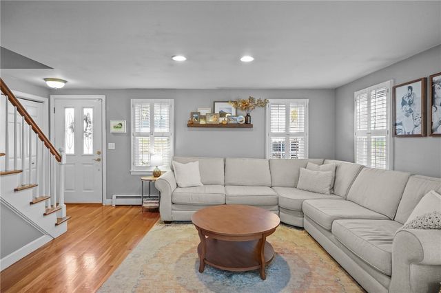 38 Angela Avenue, Cranston, RI 02921