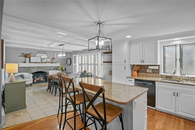 38 Angela Avenue, Cranston, RI 02921