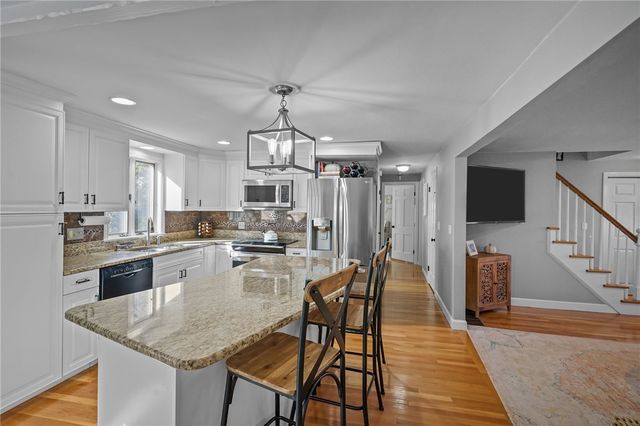 38 Angela Avenue, Cranston, RI 02921