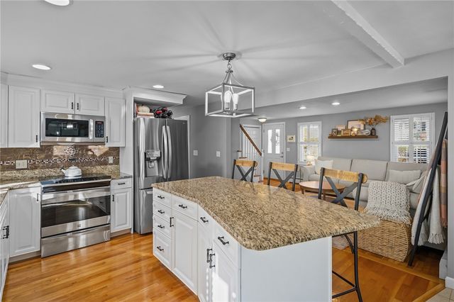 38 Angela Avenue, Cranston, RI 02921