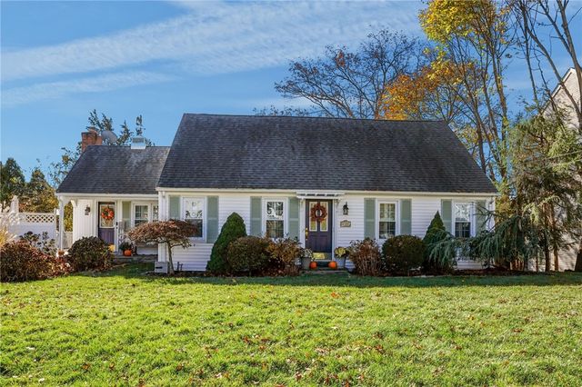 38 Angela Avenue, Cranston, RI 02921