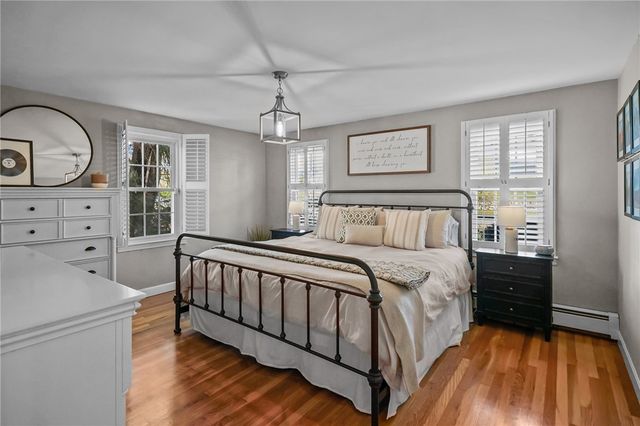 38 Angela Avenue, Cranston, RI 02921