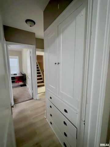 1611 25TH Street, Moline, IL 61265