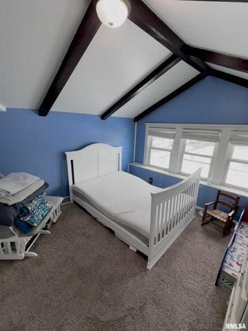 1611 25TH Street, Moline, IL 61265