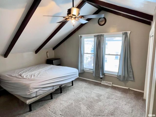 1611 25TH Street, Moline, IL 61265