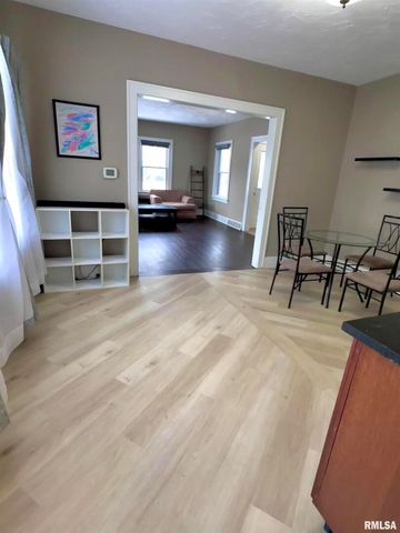 1611 25TH Street, Moline, IL 61265