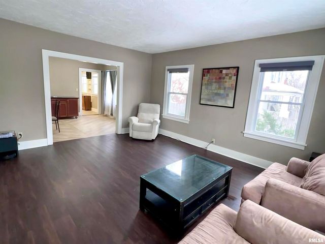 1611 25TH Street, Moline, IL 61265