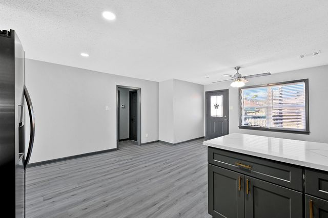 4406 Edison Street, Houston, TX 77009