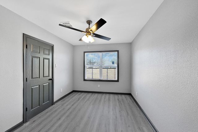 4406 Edison Street, Houston, TX 77009