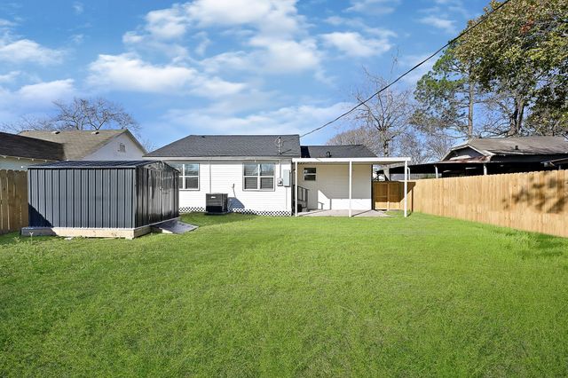 4406 Edison Street, Houston, TX 77009