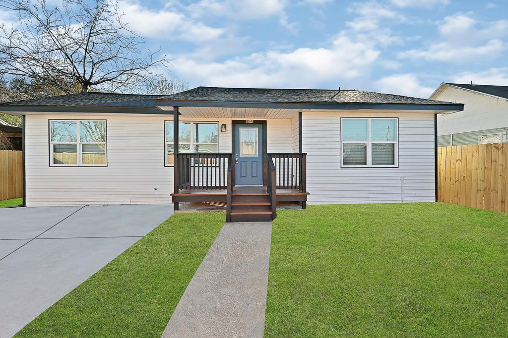 4406 Edison Street, Houston, TX 77009