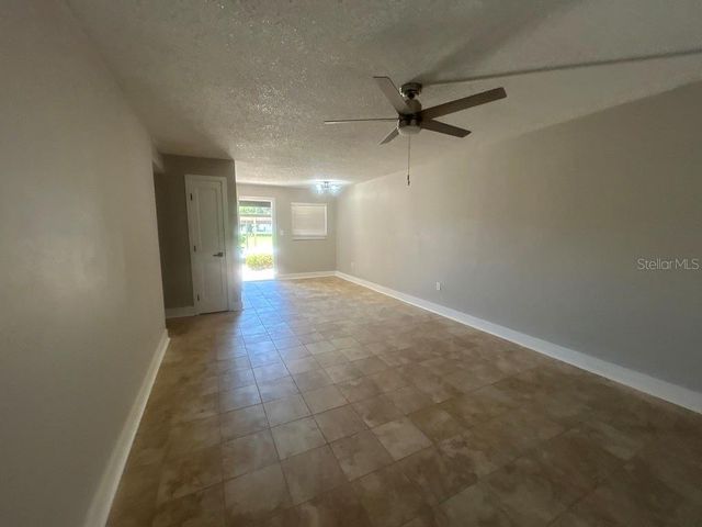 4901 ONYX LANE 102, New Port Richey, FL 34652