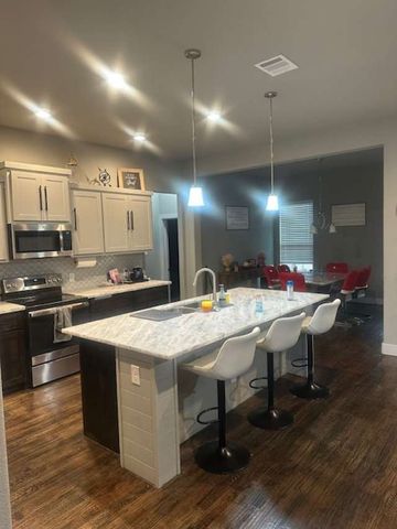 5211 County Road 3228, Lone Oak, TX 75453