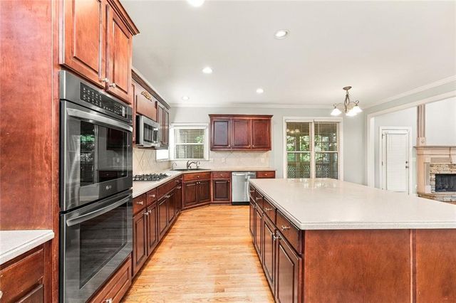 2090 Misty Oaks Drive, Buford, GA 30519