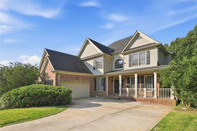 2090 Misty Oaks Drive, Buford, GA 30519
