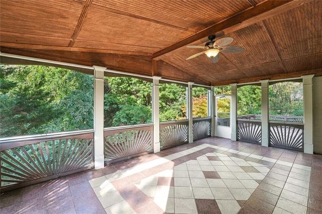 2090 Misty Oaks Drive, Buford, GA 30519
