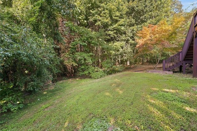 2090 Misty Oaks Drive, Buford, GA 30519