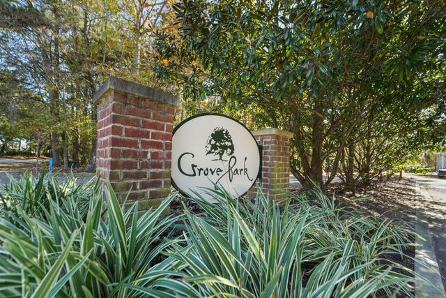 805 E Marymont Lane, Charleston, SC 29414