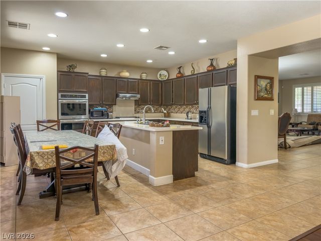 3069 Regal Cove Street, Las Vegas, NV 89117
