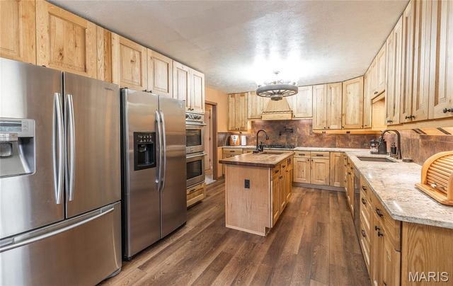 807 County Road 6410, Salem, MO 65560