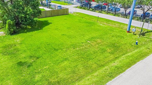 3003 Bering Drive, Houston, TX 77057
