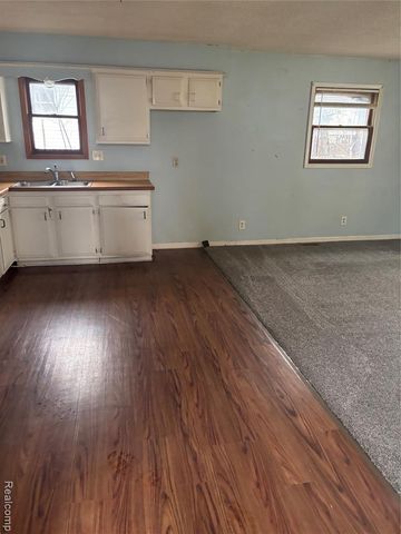 3413 Churchill Avenue, Flint, MI 48506