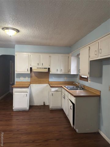 3413 Churchill Avenue, Flint, MI 48506