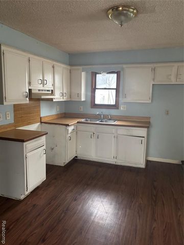 3413 Churchill Avenue, Flint, MI 48506