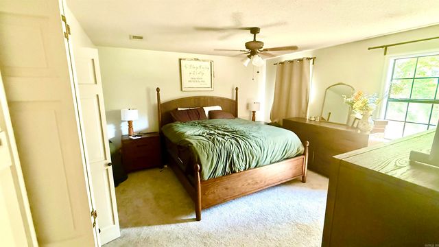 17 Laver Circle, Little Rock, AR 72210