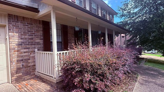 17 Laver Circle, Little Rock, AR 72210