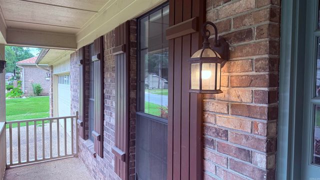 17 Laver Circle, Little Rock, AR 72210