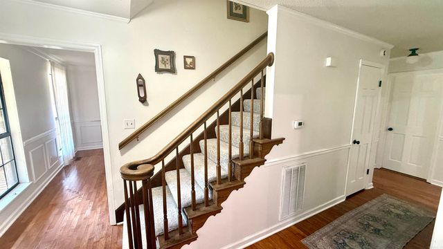 17 Laver Circle, Little Rock, AR 72210
