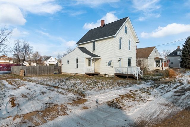 1021 Greenfield SW, Canton, OH 44706